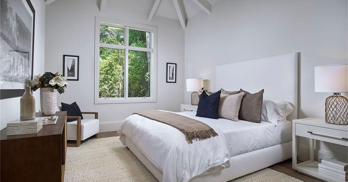 Guest Bedroom – Whispering Pine